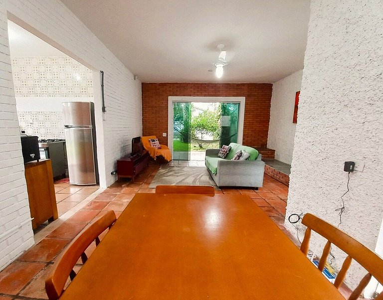 Casa Jardim 5quartos - Churrasqueira e Wi-fi