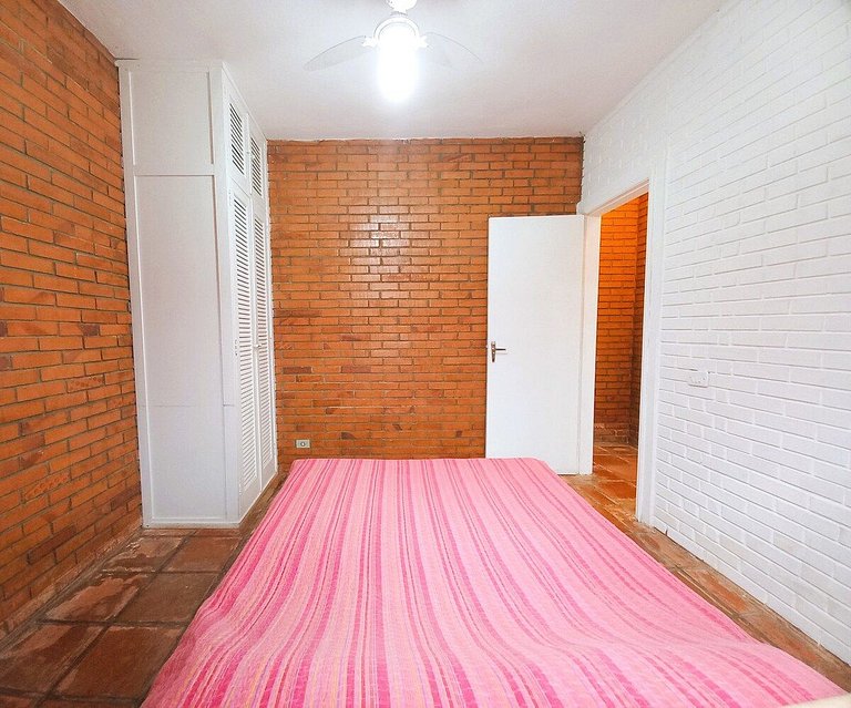 Casa Jardim 5quartos - Churrasqueira e Wi-fi