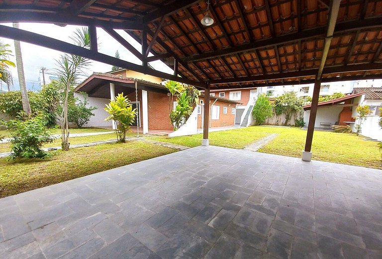 Casa Jardim 5quartos - Churrasqueira e Wi-fi