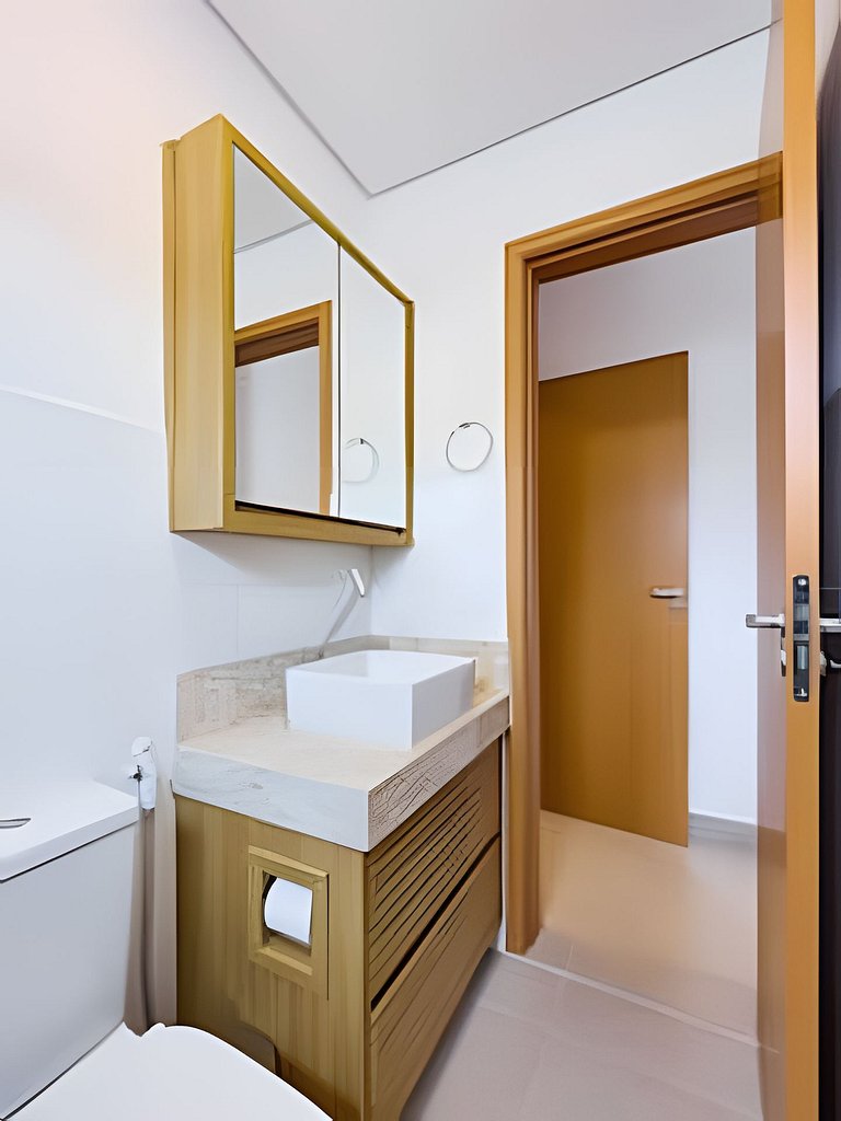 Novo 400 metros da Orla - Ar/Piscina/Churrasqueira