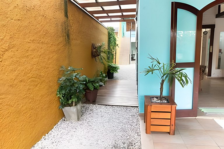 Casa Azul Itaguá-Perto da Orla-Estilo e Conforto
