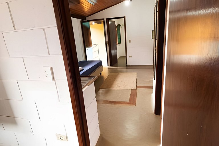 Casa Azul Itaguá-Perto da Orla-Estilo e Conforto