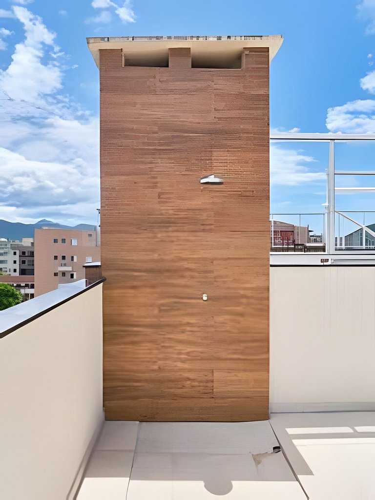 Luxo 500 metros da Orla/  Ar Cond/ Varanda Gourmet