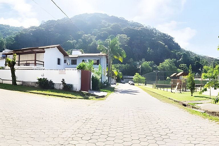 MORADA PRAIA GRANDE - WI-FI -CHURRASQUEIRA - LAZER